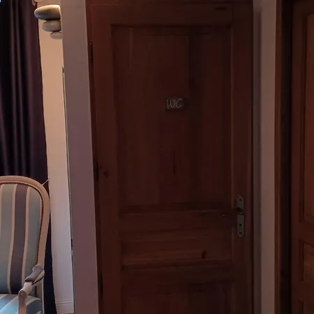 D'hôtes L'airial Alojamento de Acomodação e Pequeno-almoço 3*